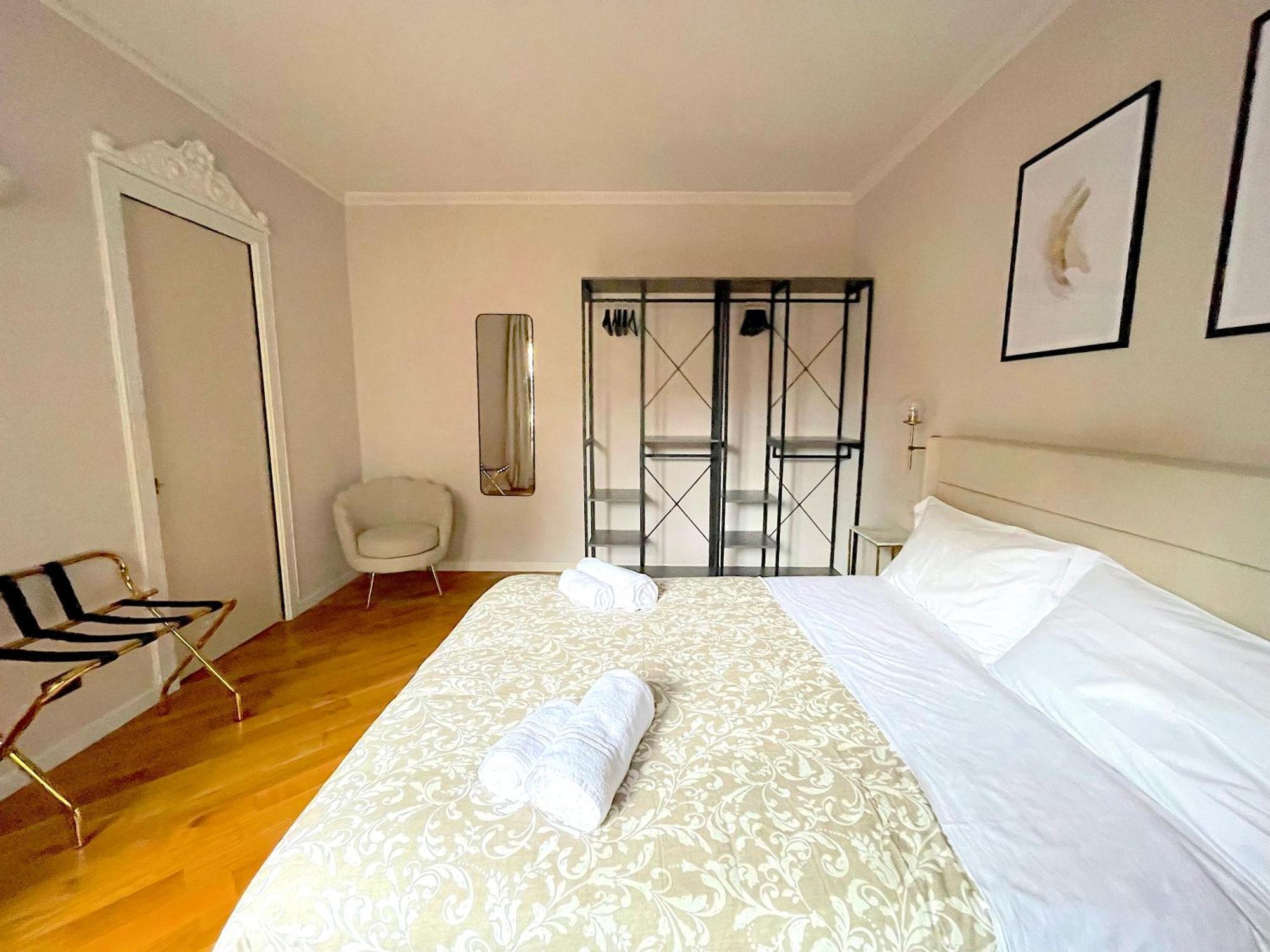 Best View Boutique Apartments แบร์กาโม ภายนอก รูปภาพ